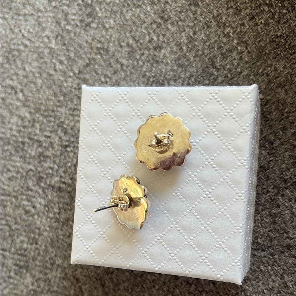#22 White Buffalo 925 Sterling Silver Earrings - Picture 4 of 4